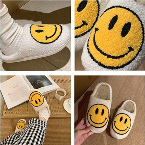 NEW| Women’s Smiley Face Soft Plush Fluffy Comfy Slippers - Picture 4 of 7